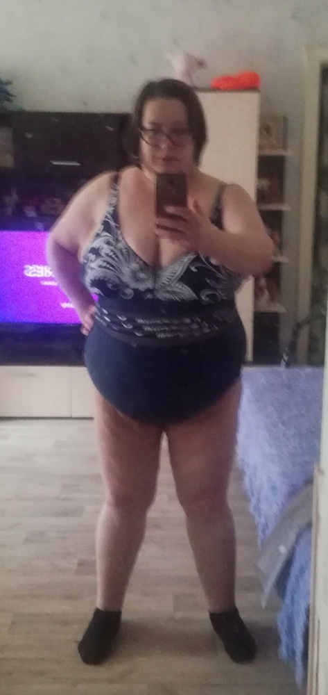 Обалденный купальник, цена вооооообще 🎉 взяла 60 размер, думала маленький... Нет, надела, отлично всё!!! Утягивает, подтягивает, вобщем всё как мы любим!!!