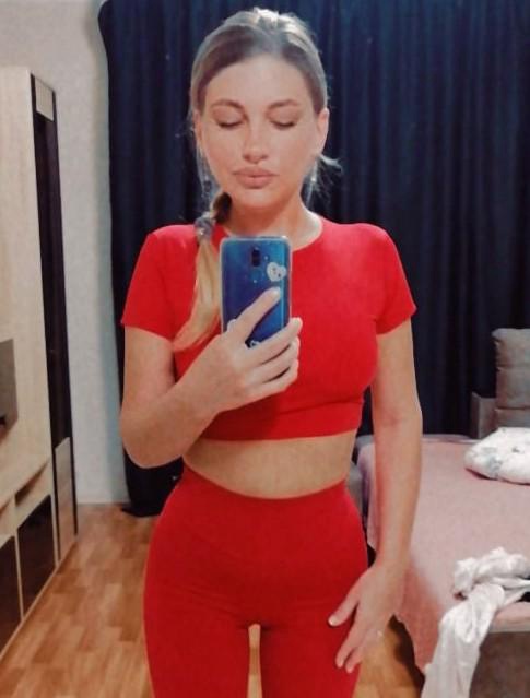 Топ просто бомба пушка! На тренировке проверен, норм, качество отличное, закажу еще, другой цвет