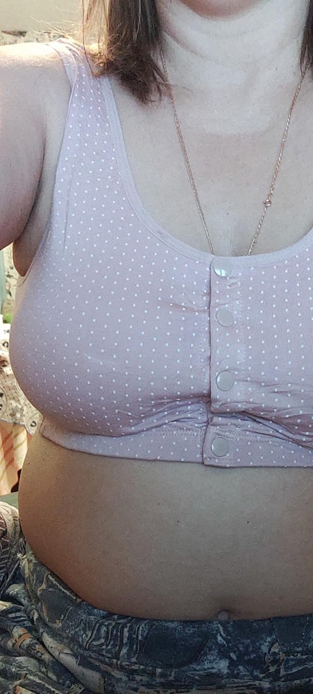 Материал по типу вискозы тянется,На ОГ-111,ОПГ-98 взяла 55-58(5 хл) свободно комфортно.Размер 50-52 тоже подошёл но уже немного в натяжку и вставки более плоские для маленькой груди,а в 56-58 на мой"с" норм.