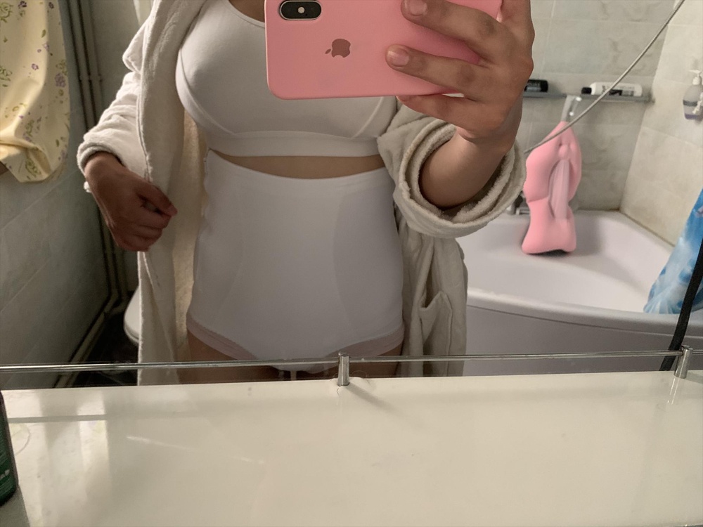 Отличный бандаж! Хорошо придерживает органы малого таза и уменьшает нагрузку на поясницу! Особенно для меня после экс и того что шов был воспалён очень помог этот бандаж. Довольна покупкой! Рекомендую!