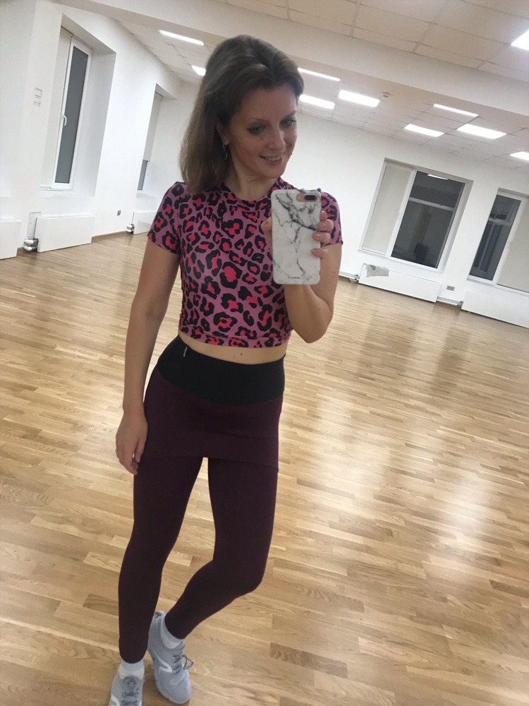 Классный топ, размер соответствует