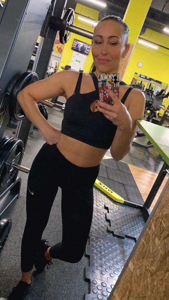 Модель удачная на мой рост 176, размер 46! 🔥 Чашки вынула , качество как всегда очень радует!