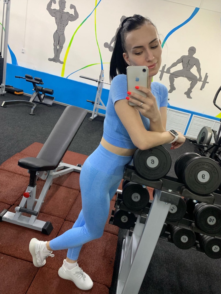 Костюмчик огонь девочки! Берите, не пожалеете. 