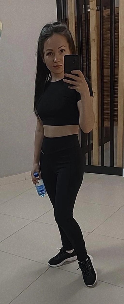 Отличный топ. На мою маленькую грудь подошёл хорошо