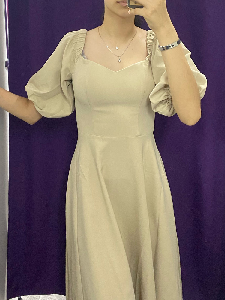 отлично села, ткань хорошая , пришло все вовремя , мне очень нравится 👍🏿 