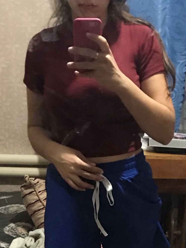 Очень мягкая, приятная, ткань тянется хорошо, фасон супер, швы приличные. И цена радует