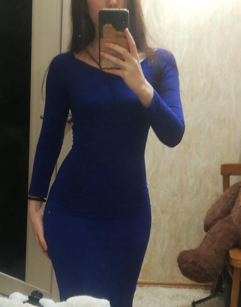 Xxs на 80-60-92 тесновато надевается, но выглядит классно. Простой трикотаж. За 160 рублей вообще сказка. На рост 158 ниже колена