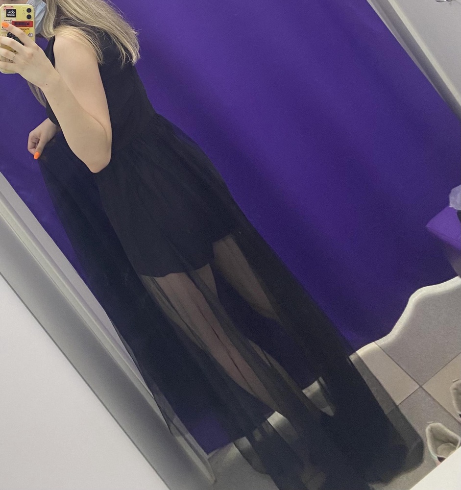 классный комбинезон. шорты короткие, юбка длинная. на рост 163