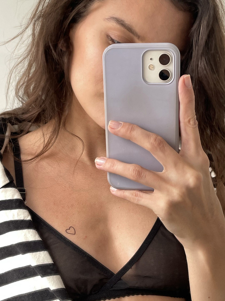 Боялась заказывать, так как мало отзывов. А в итоге это теперь мой любимый комплект! Тату шикарное, спасибо за такой подарочек