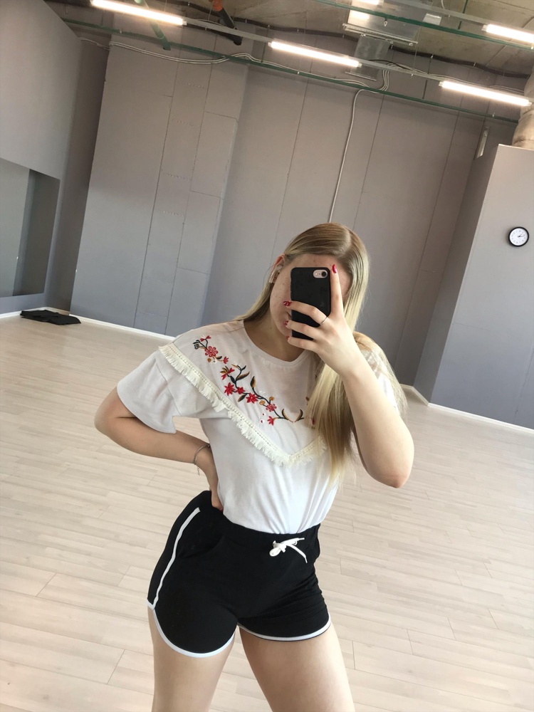 Очень понравились данные шортики. Подойдут не только для дома) Приятные к телу, завязочка регулирует красивую посадку на талии. 