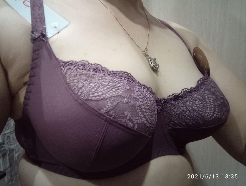 К качеству претензий нет, только немного большемерит. Всегда ношу эту форму и размер от другой белорусской фирмы, а здесь чашка нужна меньше. В остальном, рекомендую. 
Взяла ещё и трусы для комплекта. Отличные.