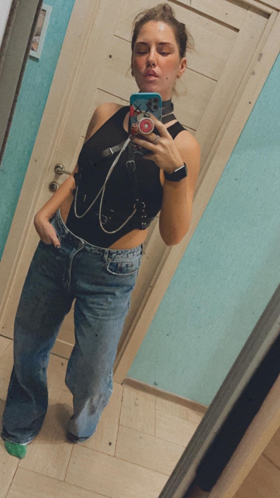 Портупея вообще огонь! Можно кучу разных идей придумать как ее носить!