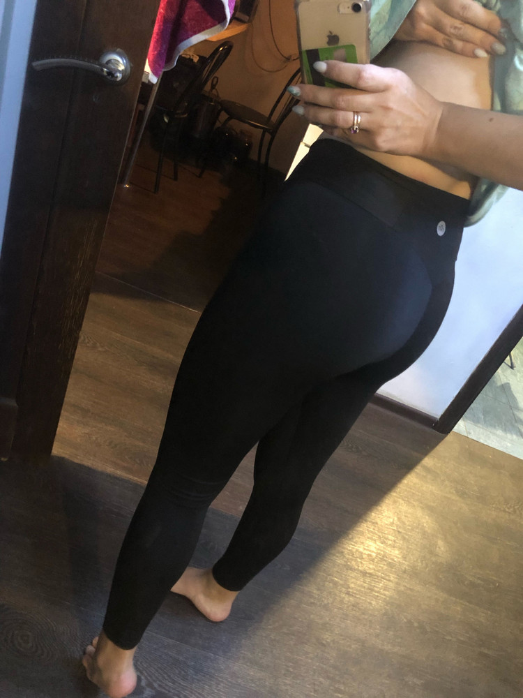 На свой 44-46 заказала 46, они мне в самый раз, но думаю, что 48 размера лучше б надевались и не так туго. Зато скрывает хорошо животик и его не видать в них. Ткань прочная и не просвечивают. В целом понравились👍 и муж сказал збс )