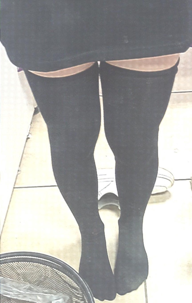 супер) достались очень классные наклейки , чулки тоже на высоте!спасибо💖💖😻😻