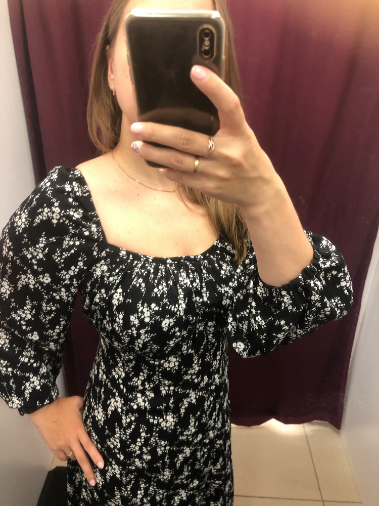 Да, качество прекрасное, ткань 🔥 но очень узко сшито место декольте( прямо давит😭 пришлось вернуть и ОГ тут не имеет значение(