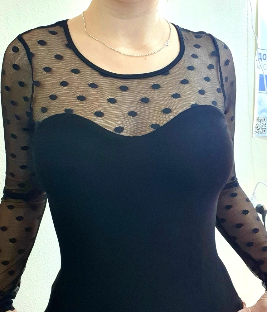 понравился. такой как  и ожидала. цвет чёрный глубокий