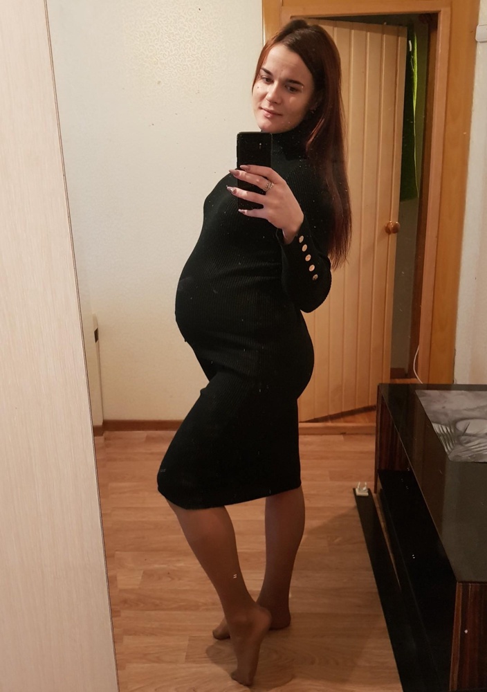 После кс спустя месяц только надела , так как шов долго не проходил, до беременности размер был 40 - 42, после сел хорошо, качество за такие деньги очень хорошее 👍