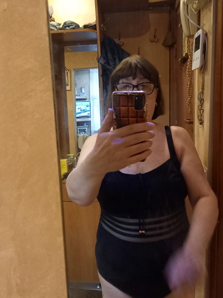 Очень красивый купальник. Хорошо утягивает.Советую.