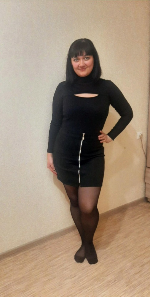 Ткань отличная 
Хорошо тянется 
Мой размер 50
Пришла быстро, продацу спасибо 🙂