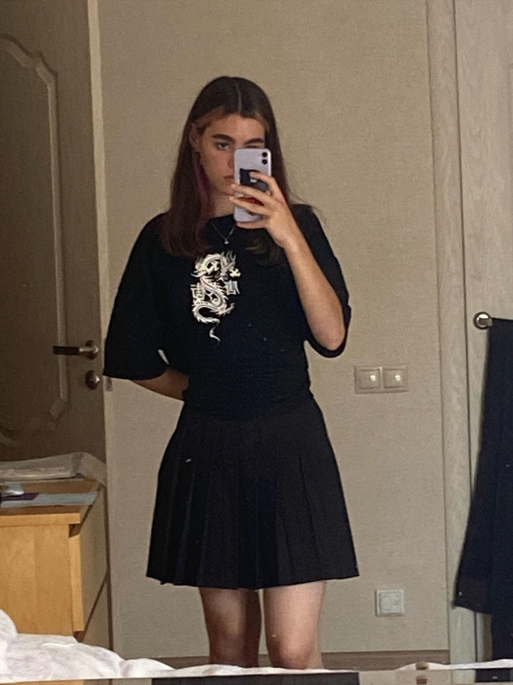 очень хорошая юбка!! удобная)