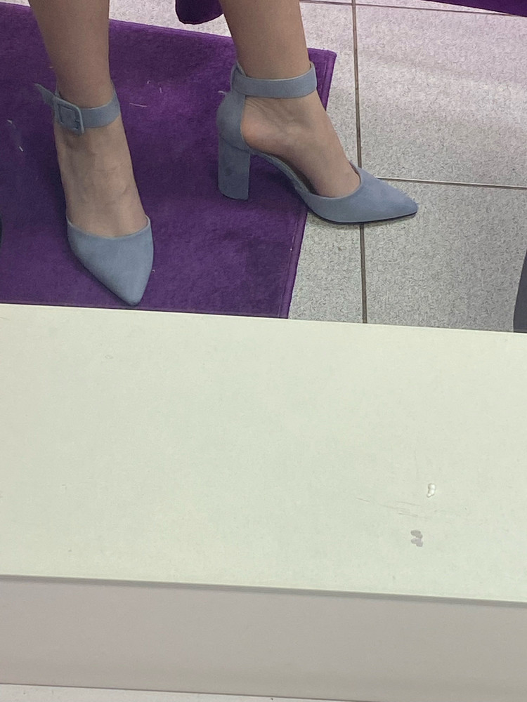 Туфли очень нежные, удобные, размер полностью соответствует, к покупке рекомендую :) 