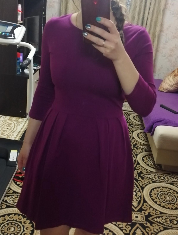 Очень хорошее за такие деньги, простое и приятное к телу.