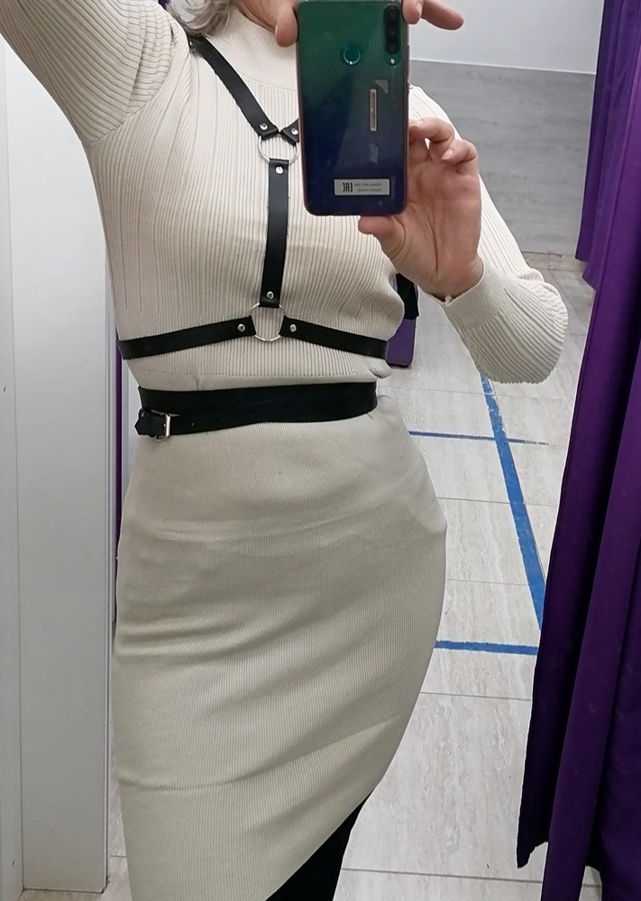 Очуметь как сексуально, и в одежде, и без одежды..