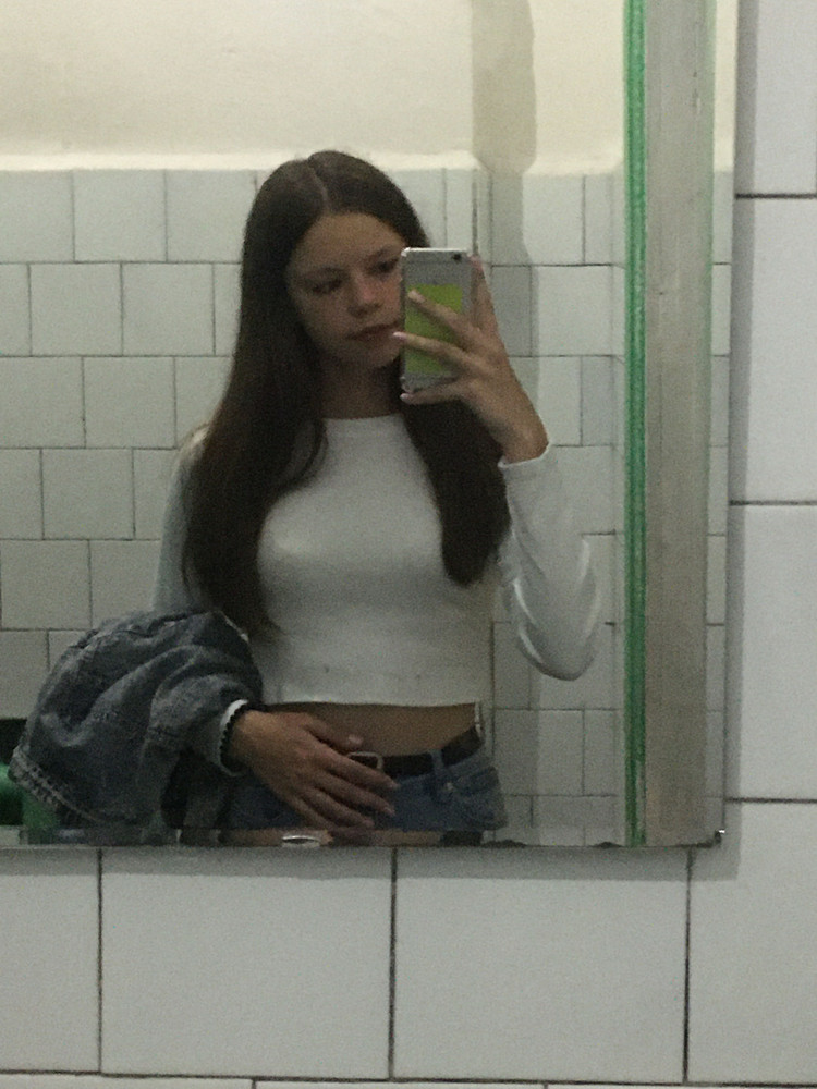 Хороший топ, только чуть чуть просвечивает