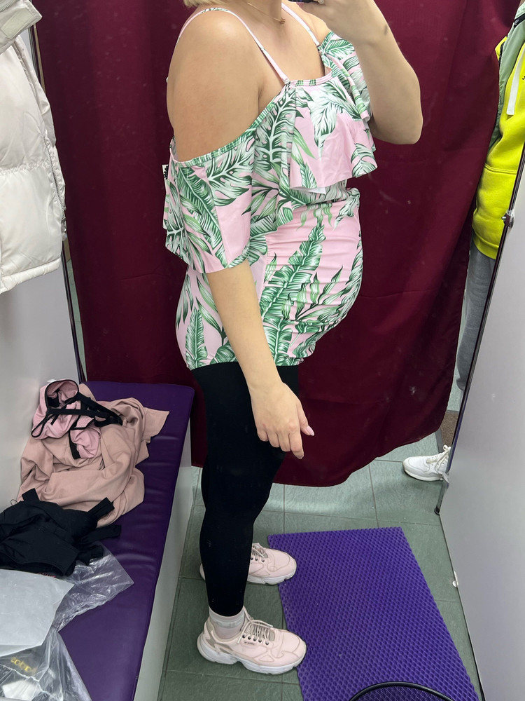 Очень красивый купальник, переборщила с размером, перезаказывать не стала так как пришел другой нужного размера. Качество хорошее.