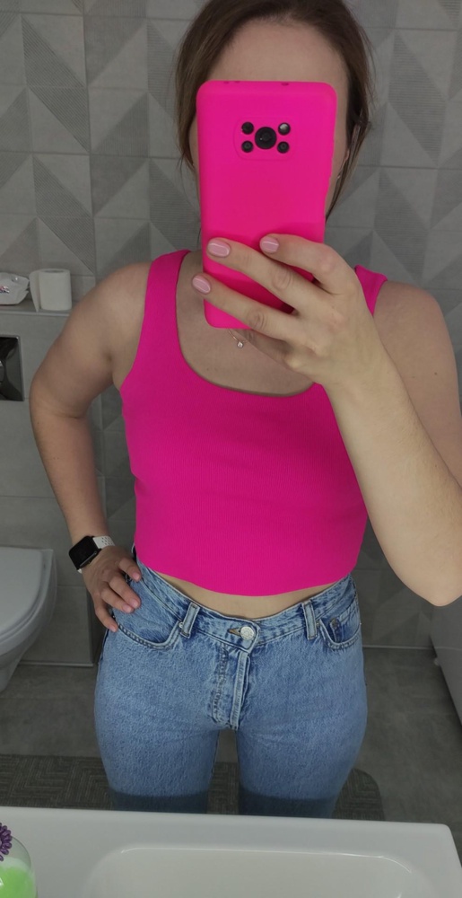 Заказывала Топы трёх разных фирм. У всех были недочёты, но эта идеальная. Купила в двух цветах. Мой размер  44