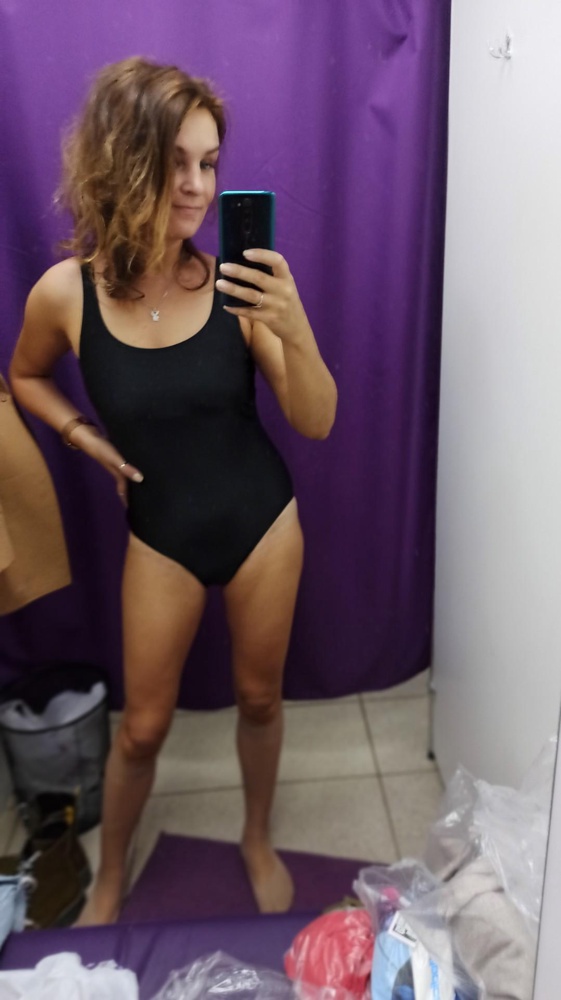 Хороший по посадке купальник на свой размер 46 заказала 48 с учётом роста 170 см отлично сел. Нормальная ткань для этого вида одежды. Усиление (двойная ткань) только в районе груди, без чашек. На сезон в бассейн за 800 рублей прекрасное предложение. Спасибо WB и производителю.