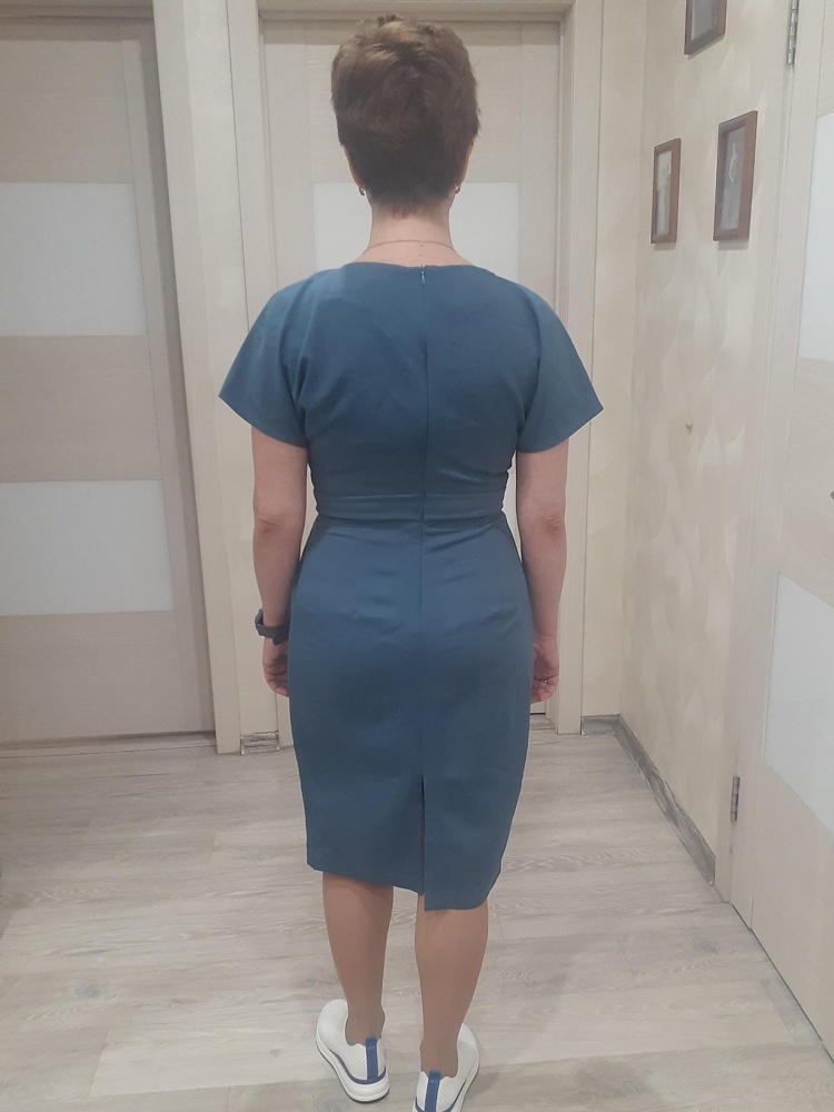 Платье отличное! Ткань лёгкая и приятная к телу. Закажу еще одно другого цвета