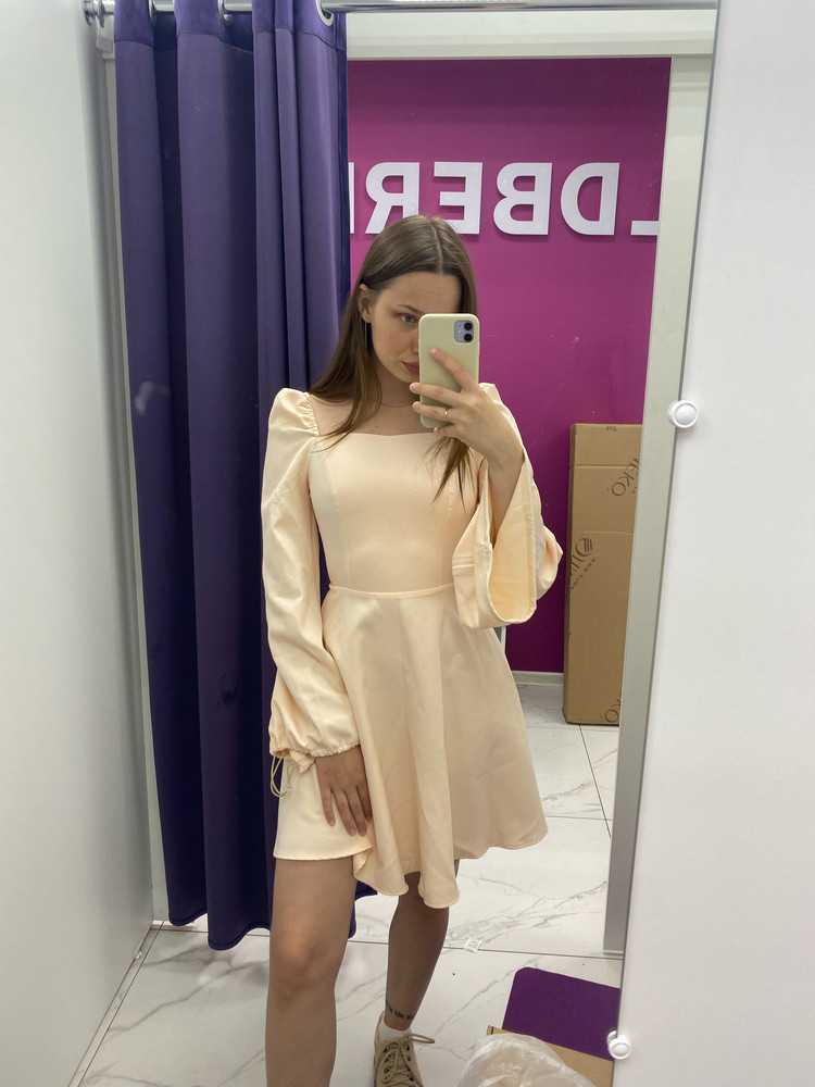 Хорошее платье, но в талии некомфортно, перезаказала на размер XS. Надеюсь сядет удобнее. А вообще очень красивый фасон! 