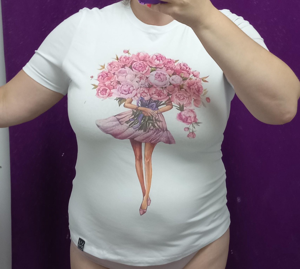 Ткань тянется, к телу приятно. Хотелось бы чуть свободнее, но и так нормально