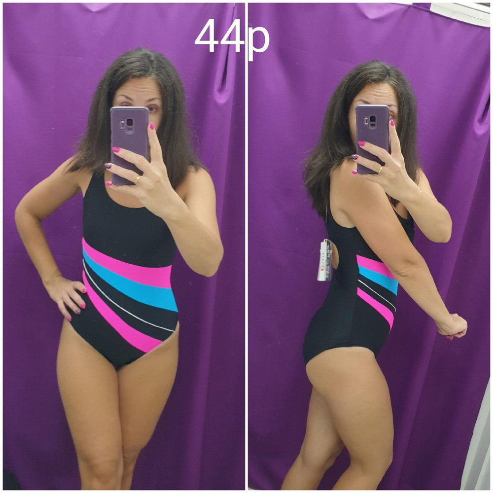 Мой рост 164см, грудь размер B, талия 66, бедра 92см, одежду ношу 42-44.
Почитав отзывы о маломерности заказала 2 размера 44 и 46.
Внешне оба смотрятся одинаково, но по ощущениям в 46 мне комфортно.
В 44 грудь приплюснута и ростовка маловата(впиявливается сильно в промежность и лямки туго), думаю подойдет девушкам с размером груди А и ростом до 162.
Купальник классный, для бассейна самое то. 
Маломерит на размер. Те кто берут размера на 3-4 больше, либо высокого роста, либо неверно оценивают свои параметры.