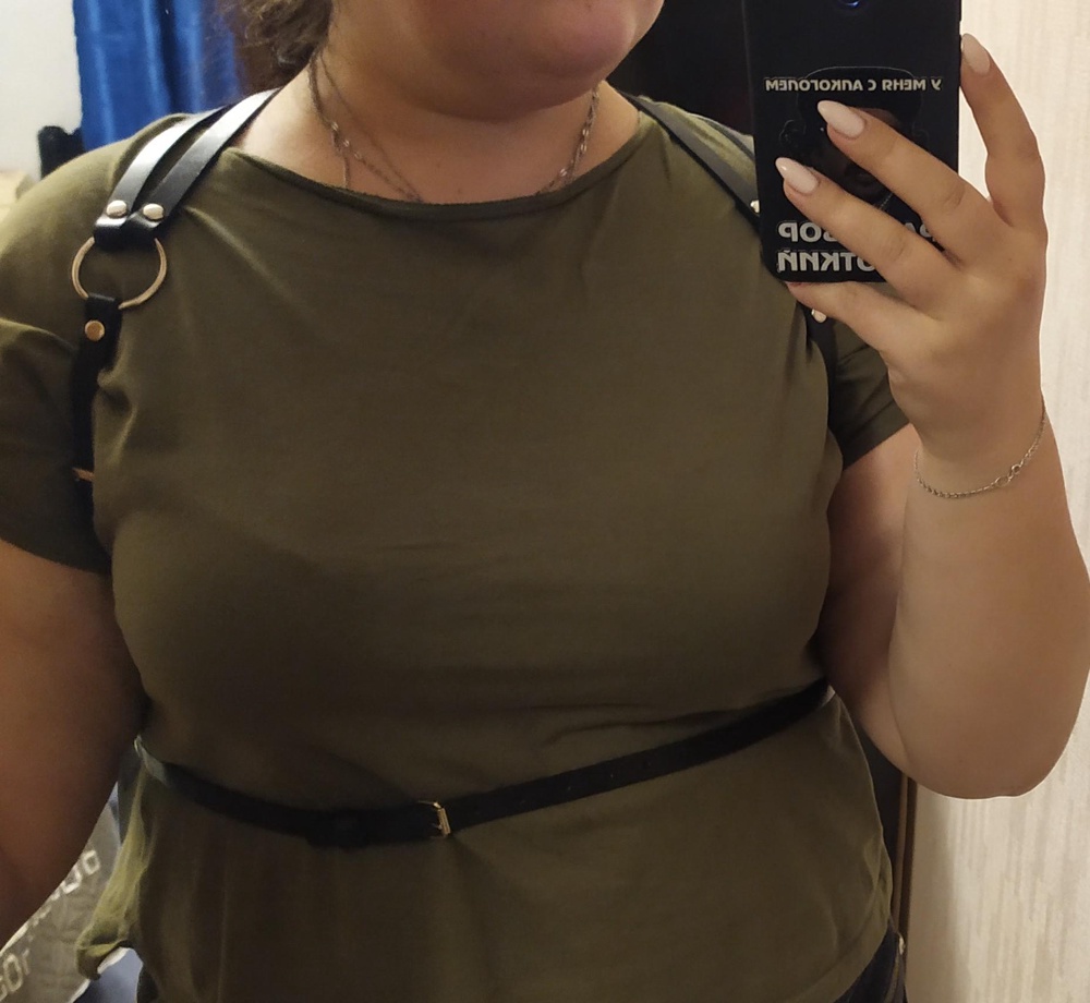 Хорошая портупея. По размеру подошла. Выглядит даже лучше, чем я ожидала