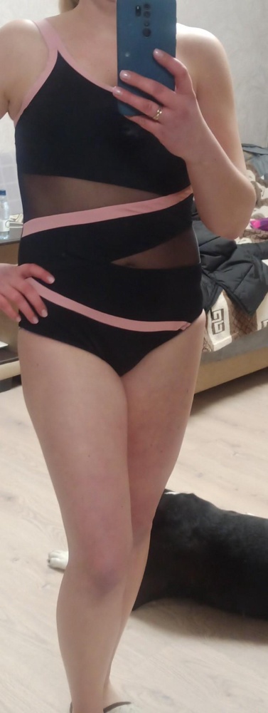 Купальник очень понравился. Пришел с оторванной лямкой, за это снимаю одну звезду.