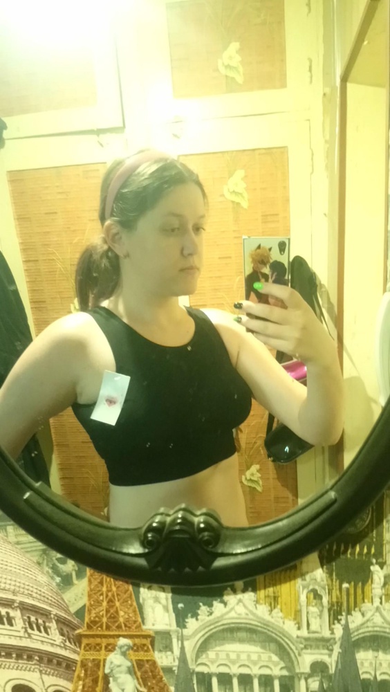 Брала 2xl на грудь 98, село отлично