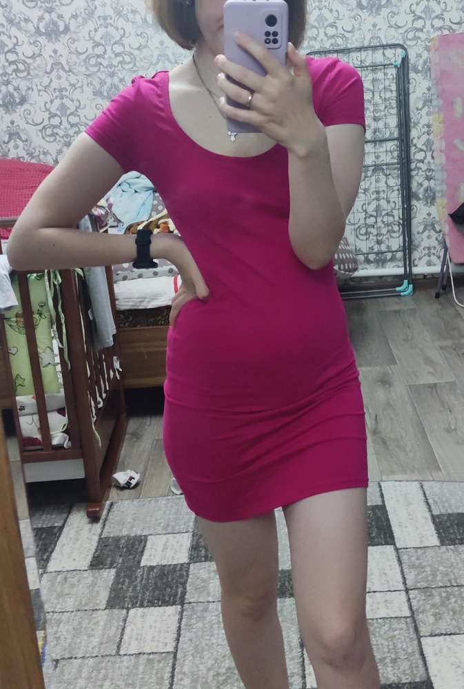 Платье супер, на лето самое то, на 42 размер xs прям сильно в оптяг но оставила дома ходить.