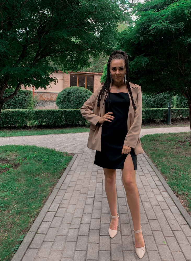 Платье красивое, в чёрном цвете село идеально 🤩 