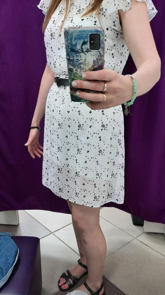 Хорошо сидит, лёгкое, воздушное.  Мне нравится