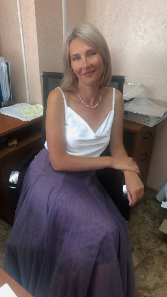 Очень красивая юбка. Цвет просто огонь 