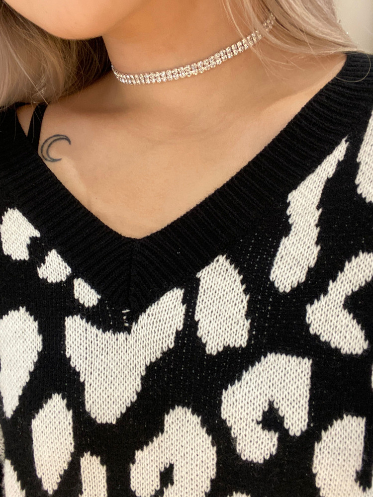 Получила очень милый чокер, был упакован аккуратно в бархатный чехольчик :3