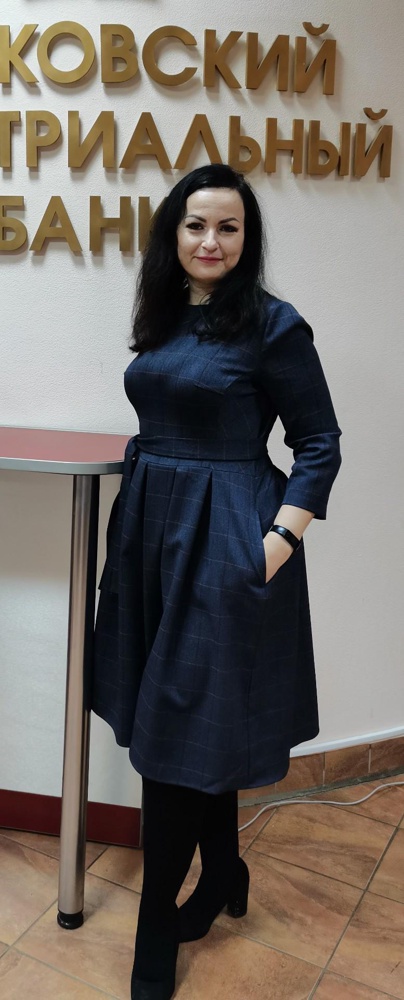 Платье отличное, скрывает недостатки фигуры, стройнит, на каждый день, не мнется, кожа в нем дышит