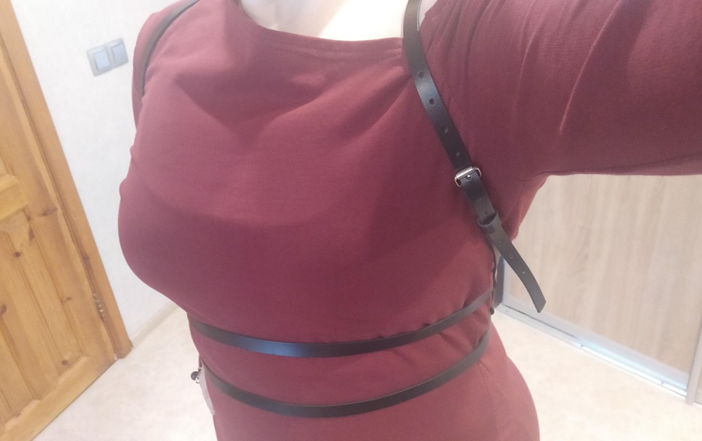 Отличная протупея. Наверное можно было даже чуть меньше заказать.  Взяла 50-52.