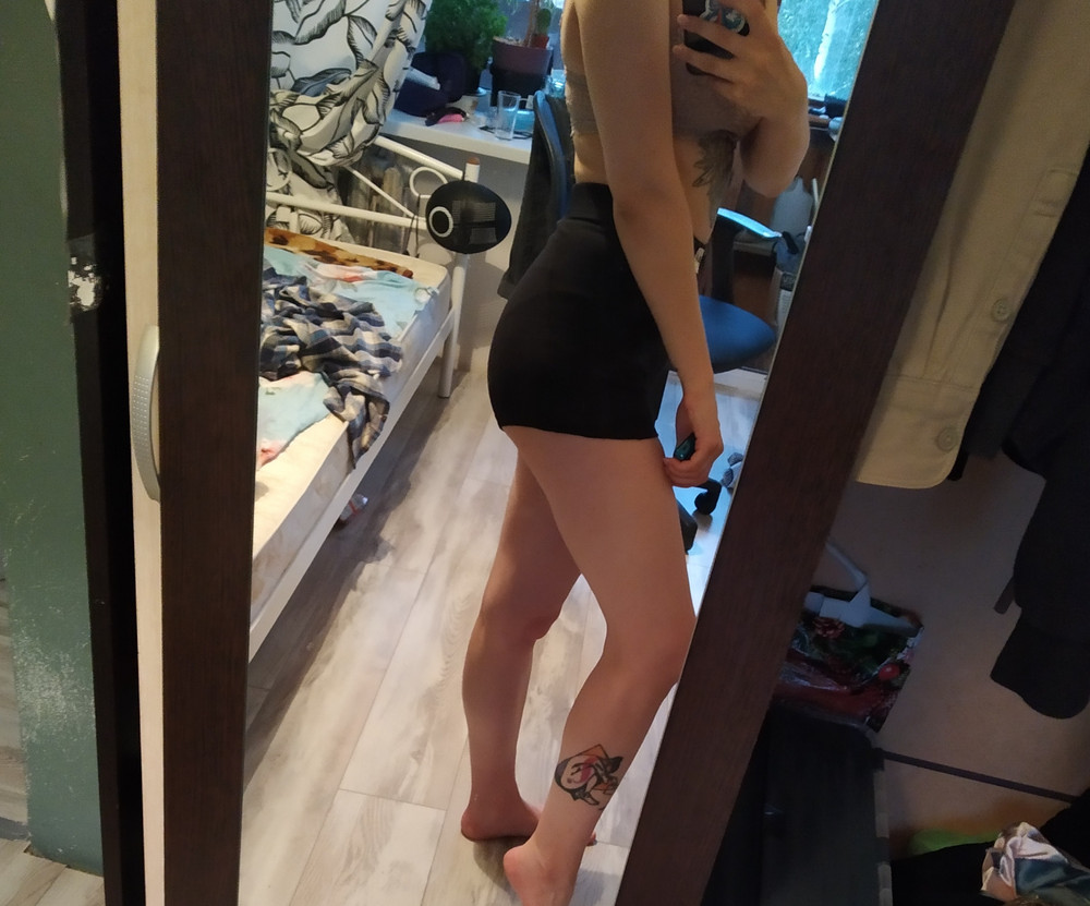 Очень хорошие шорты в рубчик, высшая талия, удобные ни где не давят , любовь :*