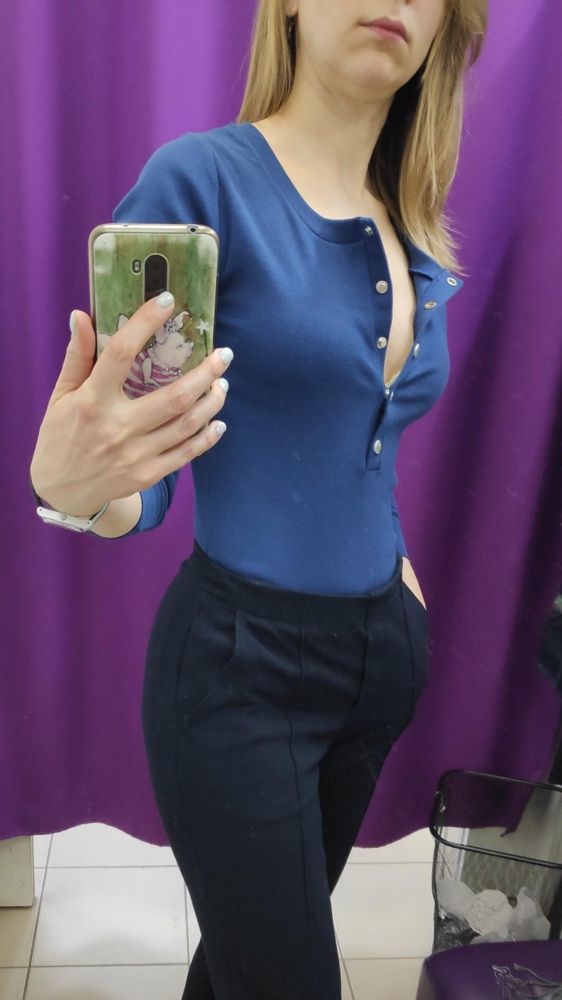 Классный боди! Ткань приятная, сшито аккуратно. Взяла синий и мятный. Мятный вообще бомба по цвету. На лето самое то!