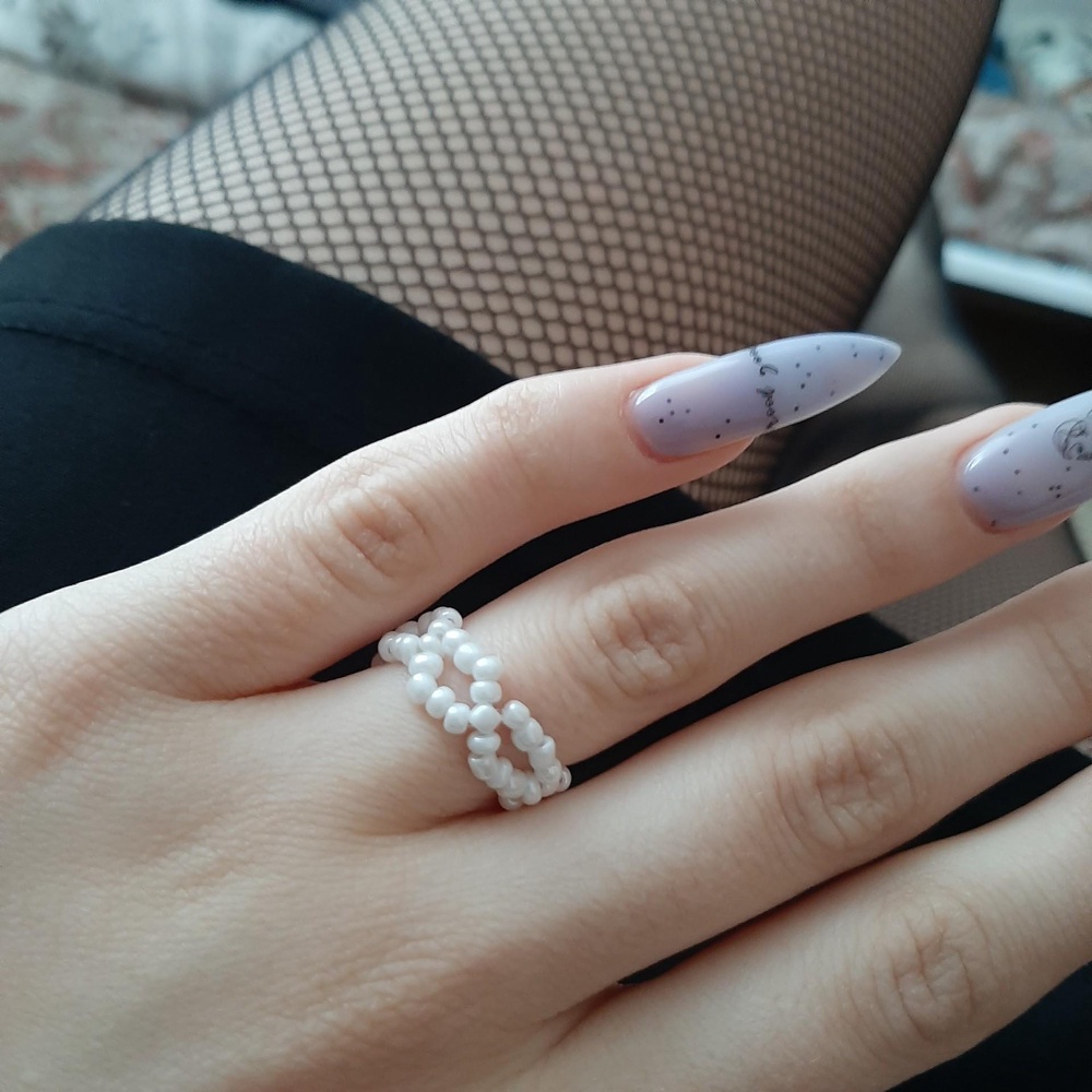 Лучшие колготки . Мелкая сетка , не рвутся вообще , с учетом моих ногтей ... смотрятся очень красиво