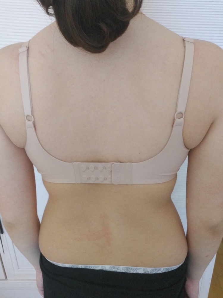 Отличный бюстик, взяла дочке размер s, идеально подошёл до этого отрицала бюстгалтеры, а этот попросила ещё купить в другом цвете!!! Рекомендую к покупке