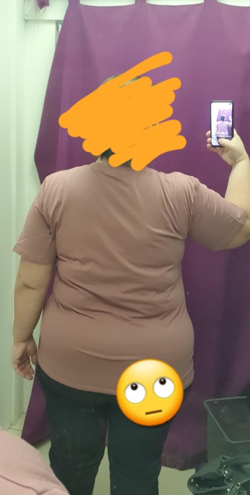 На ог125 от 115 впритык. Подчеркнул все секреты, ткань конечно тонкая ещё. Под пиджак можно.